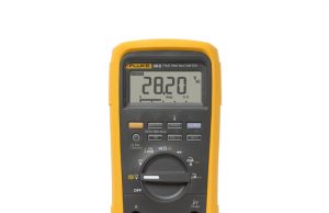 Fluke 28II: Recensione Dettagliata del Multimetro Digitale Fluke 28II fluke 28II